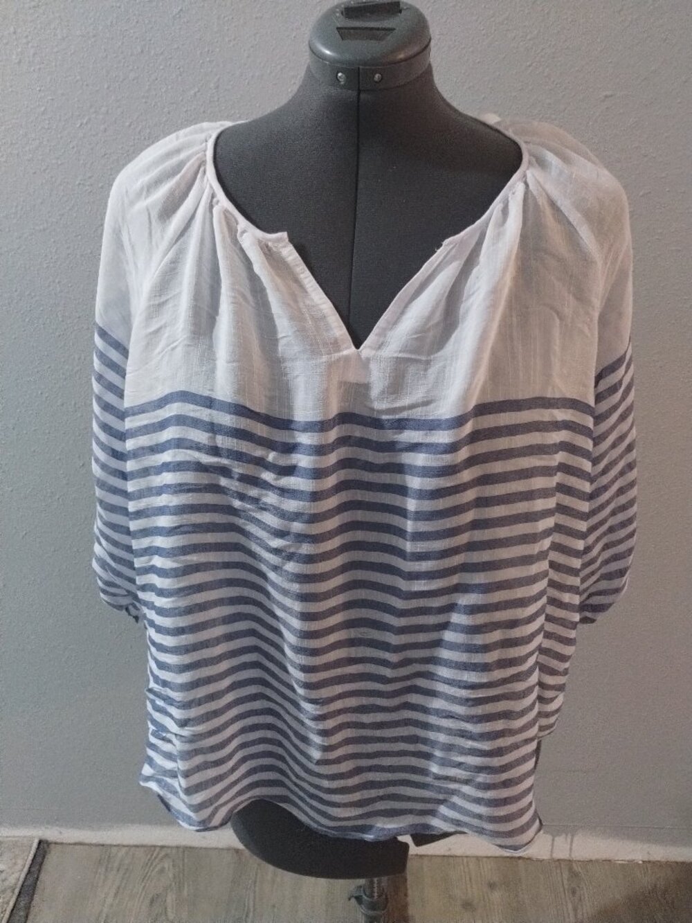 Zac and Rachel flowy top